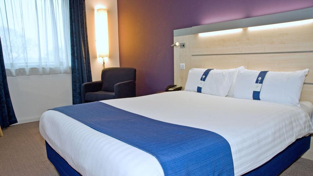 Holiday Inn Express Burnley M65 Jct 10 By Ihg Exterior foto