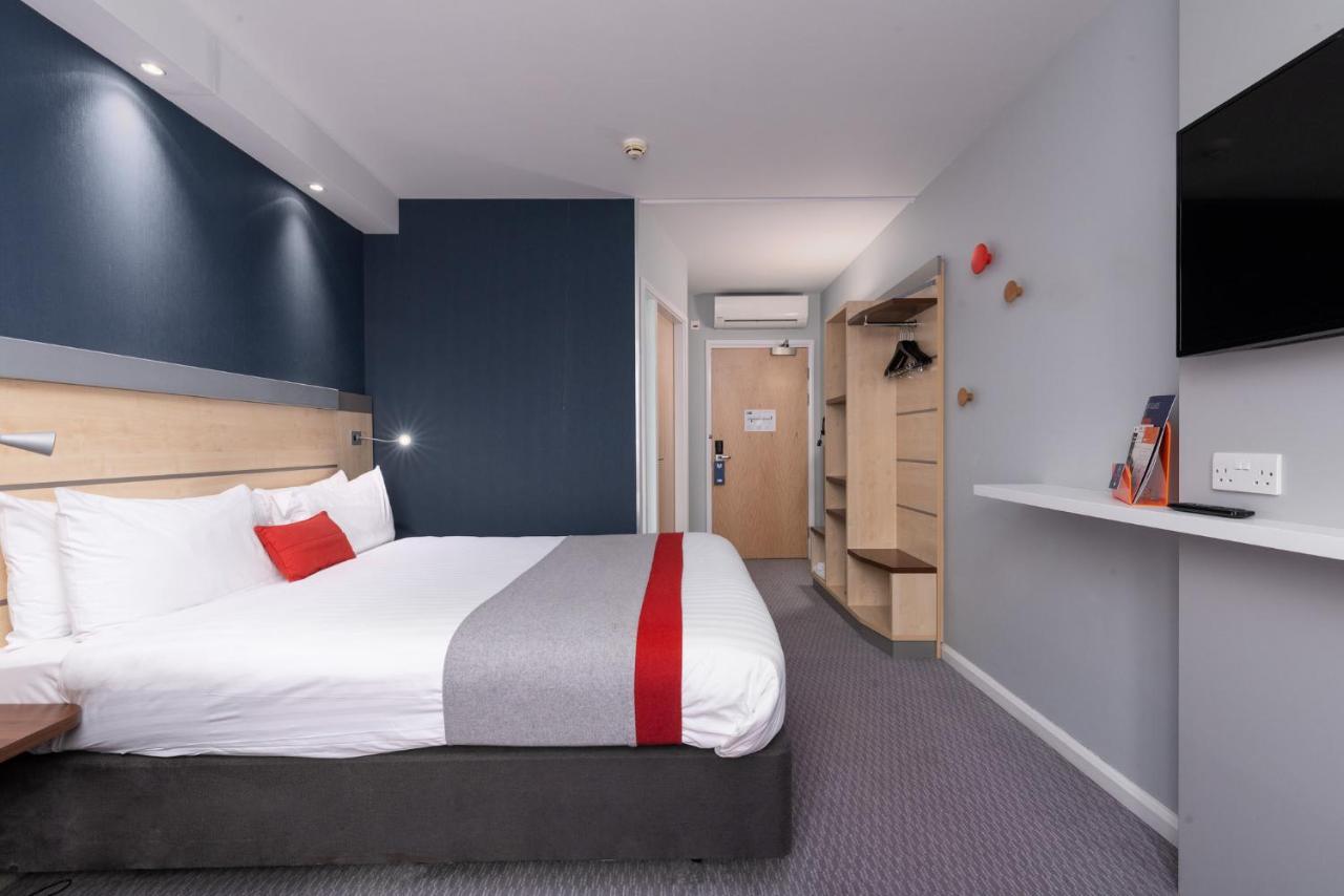 Holiday Inn Express Burnley M65 Jct 10 By Ihg Exterior foto
