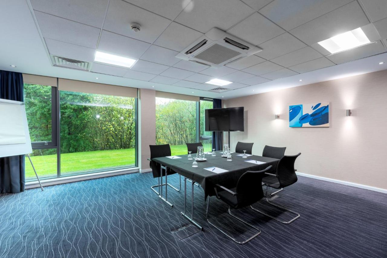 Holiday Inn Express Burnley M65 Jct 10 By Ihg Exterior foto