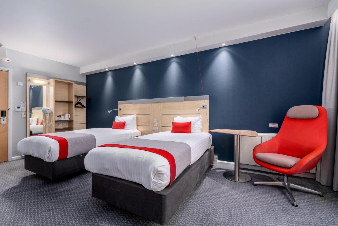 Holiday Inn Express Burnley M65 Jct 10 By Ihg Exterior foto